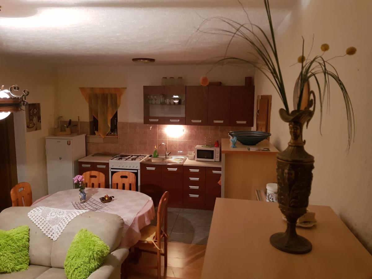 Apartments Varga 塞尼 外观 照片