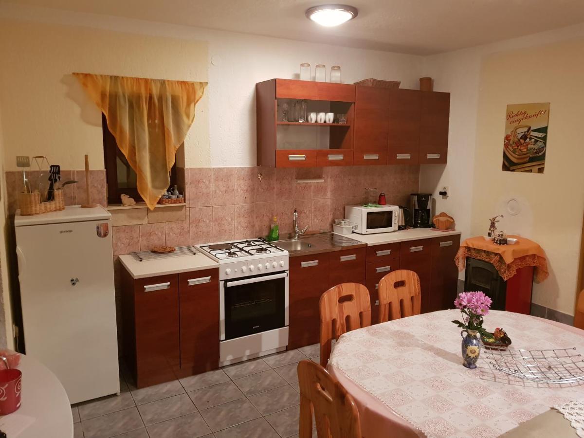 Apartments Varga 塞尼 外观 照片